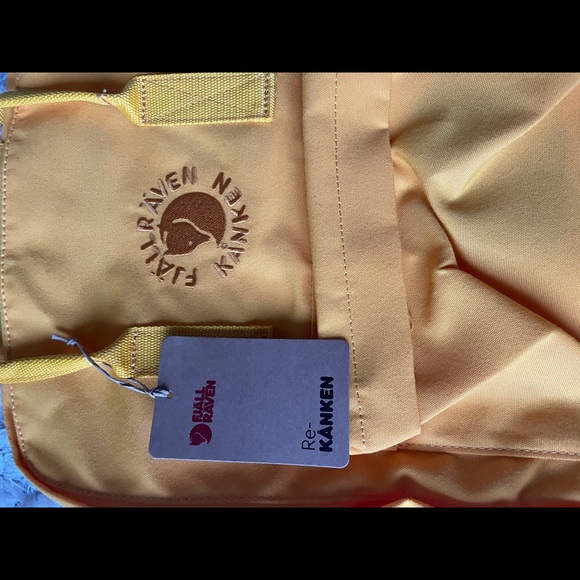 Brand New Original Fjallravel Kanken backpack/bag - Picture 3 of 3